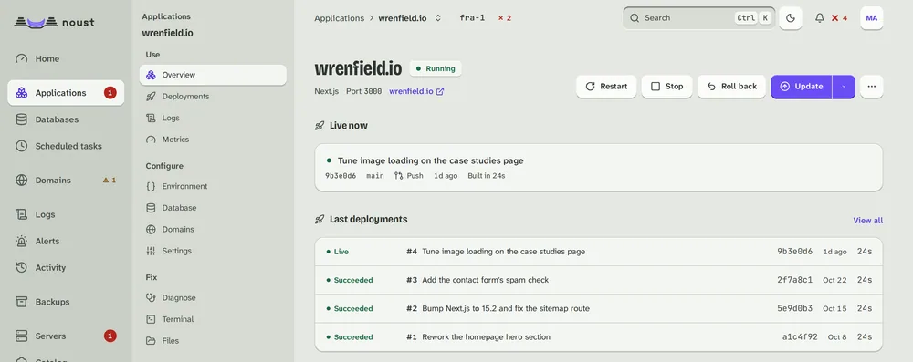 The Noust console on the page of the application wrenfield.io: status Running, deployment #4 live, and the list of recent deployments, in which #5 is marked Failed.